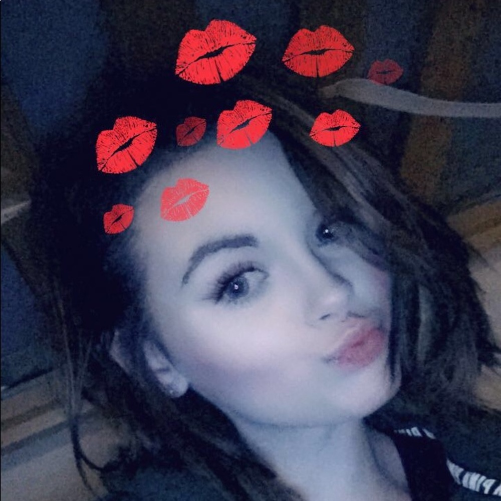 Meet your Posher, Gabrielle